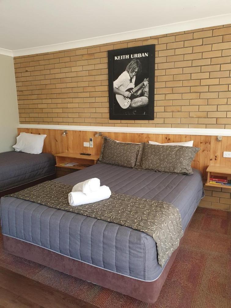 מורי Winchester Motel מראה חיצוני תמונה