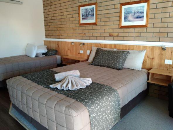 מורי Winchester Motel מראה חיצוני תמונה