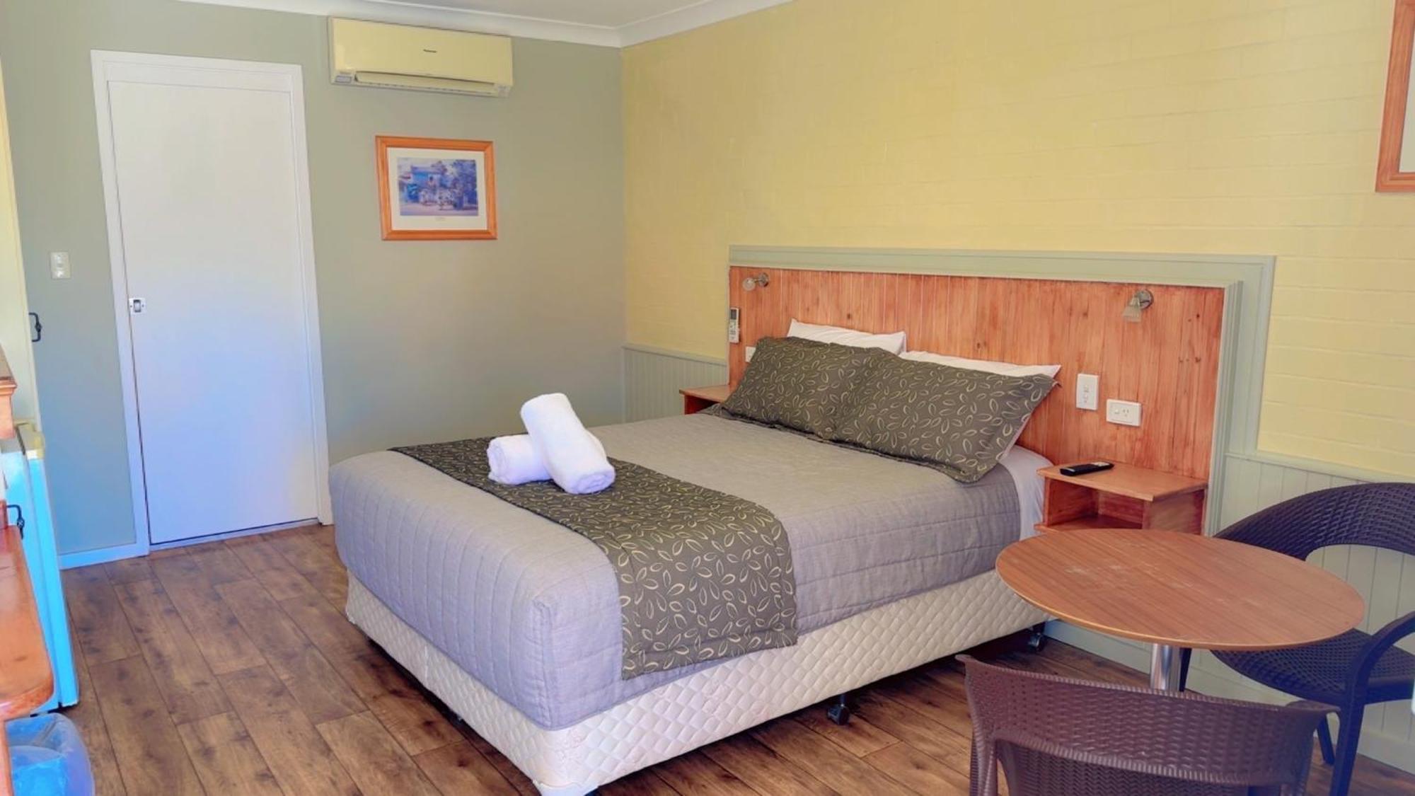 מורי Winchester Motel מראה חיצוני תמונה